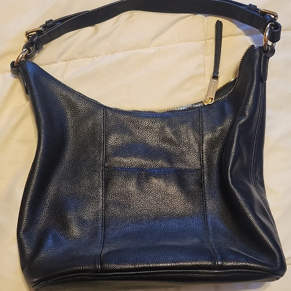 Michael Kors Elegant Black Hobo Bag